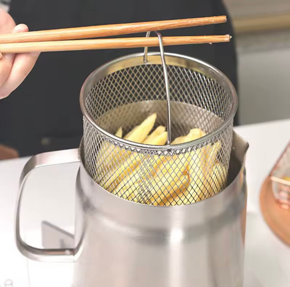 The Revolutionary Stainless Steel Fryer